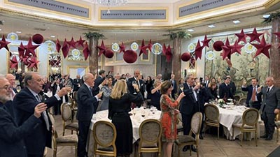 Emotivo momento del brindis por España